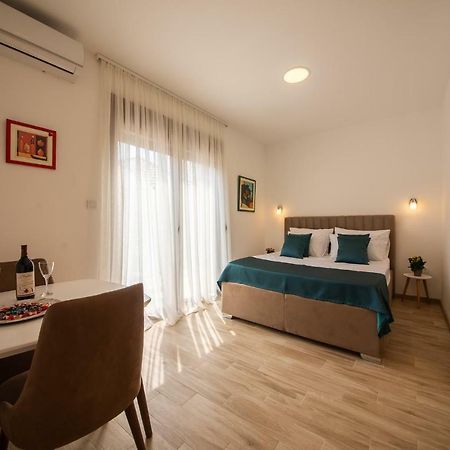Apartments Vojislav Virpazar Bagian luar foto