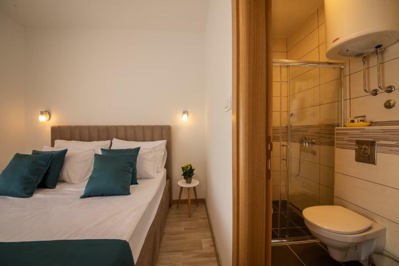 Apartments Vojislav Virpazar Bagian luar foto