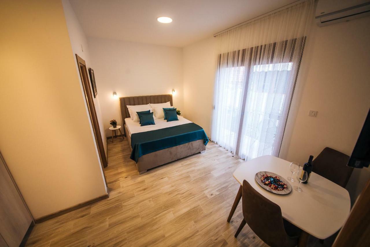 Apartments Vojislav Virpazar Bagian luar foto