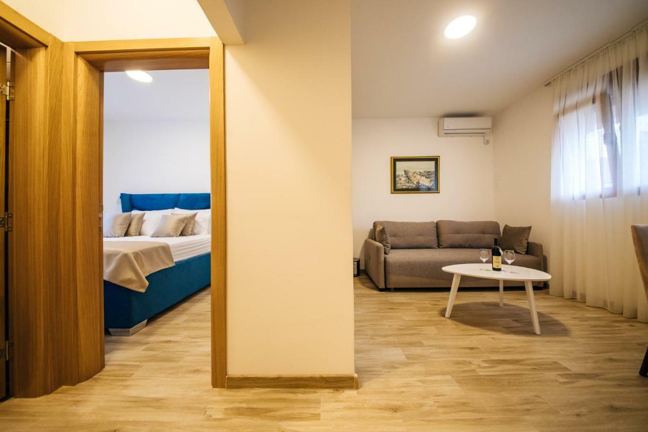 Apartments Vojislav Virpazar Bagian luar foto